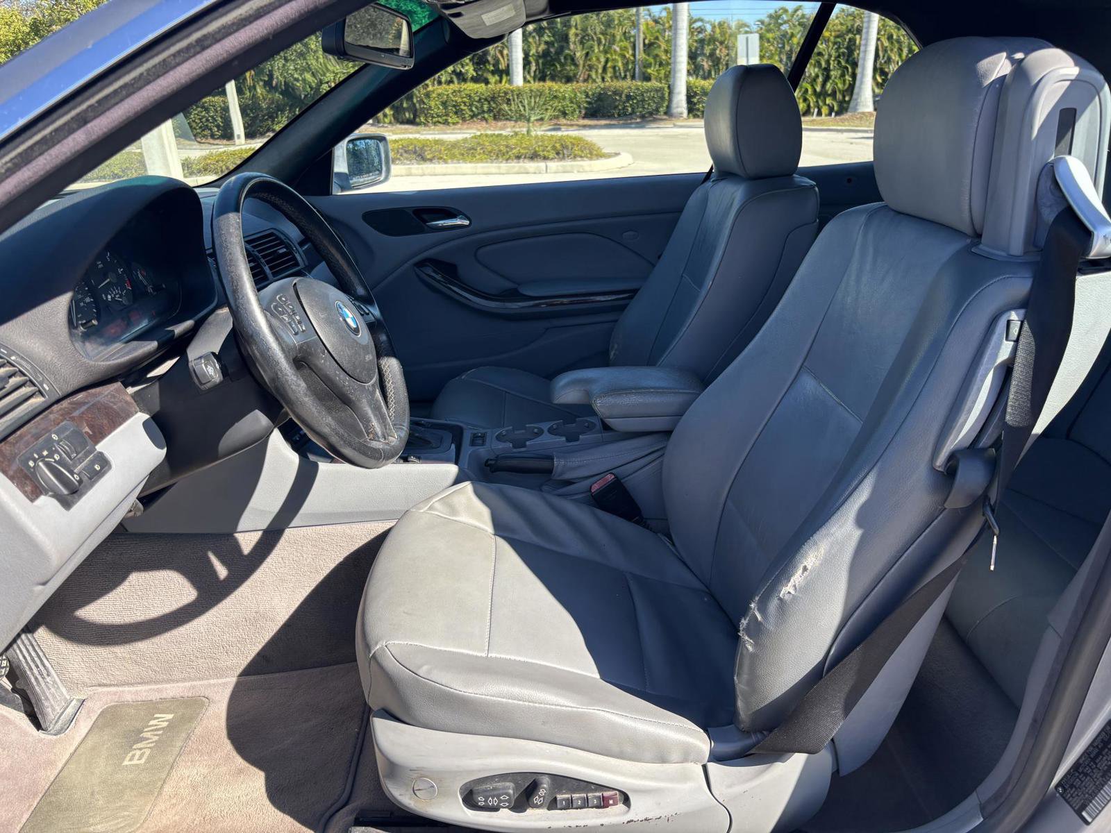 Used 2004 BMW 325Ci Convertible image 10