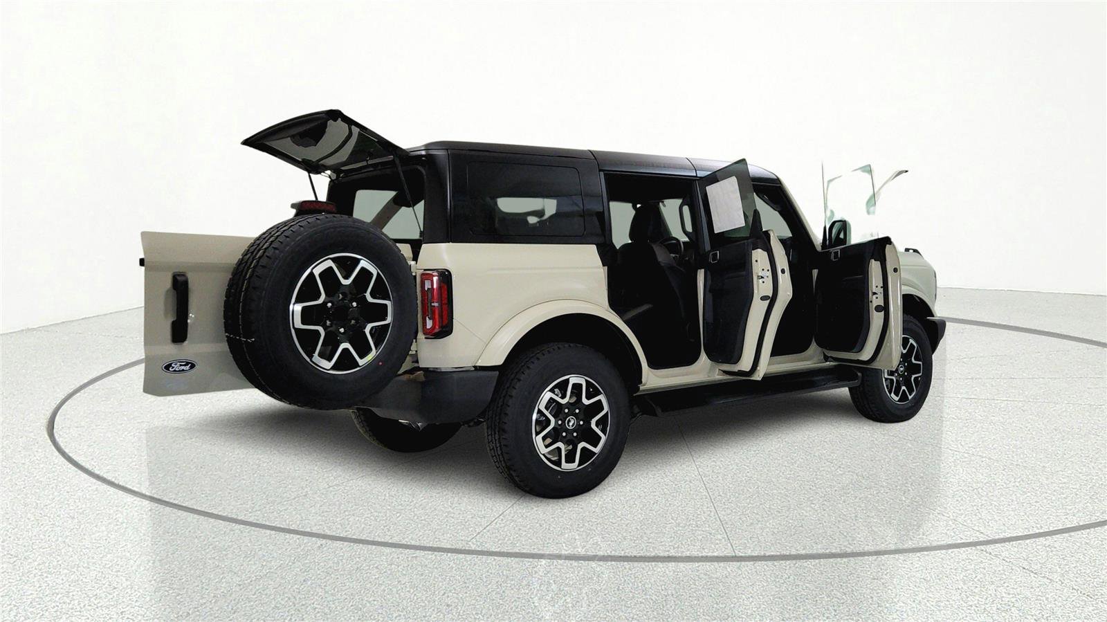 New 2026 Ford Bronco Outer Banks image 39