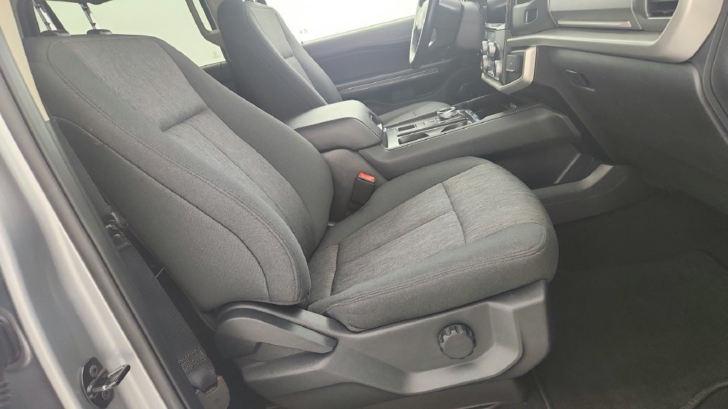 Used 2024 Ford Expedition XLT RWD image 33