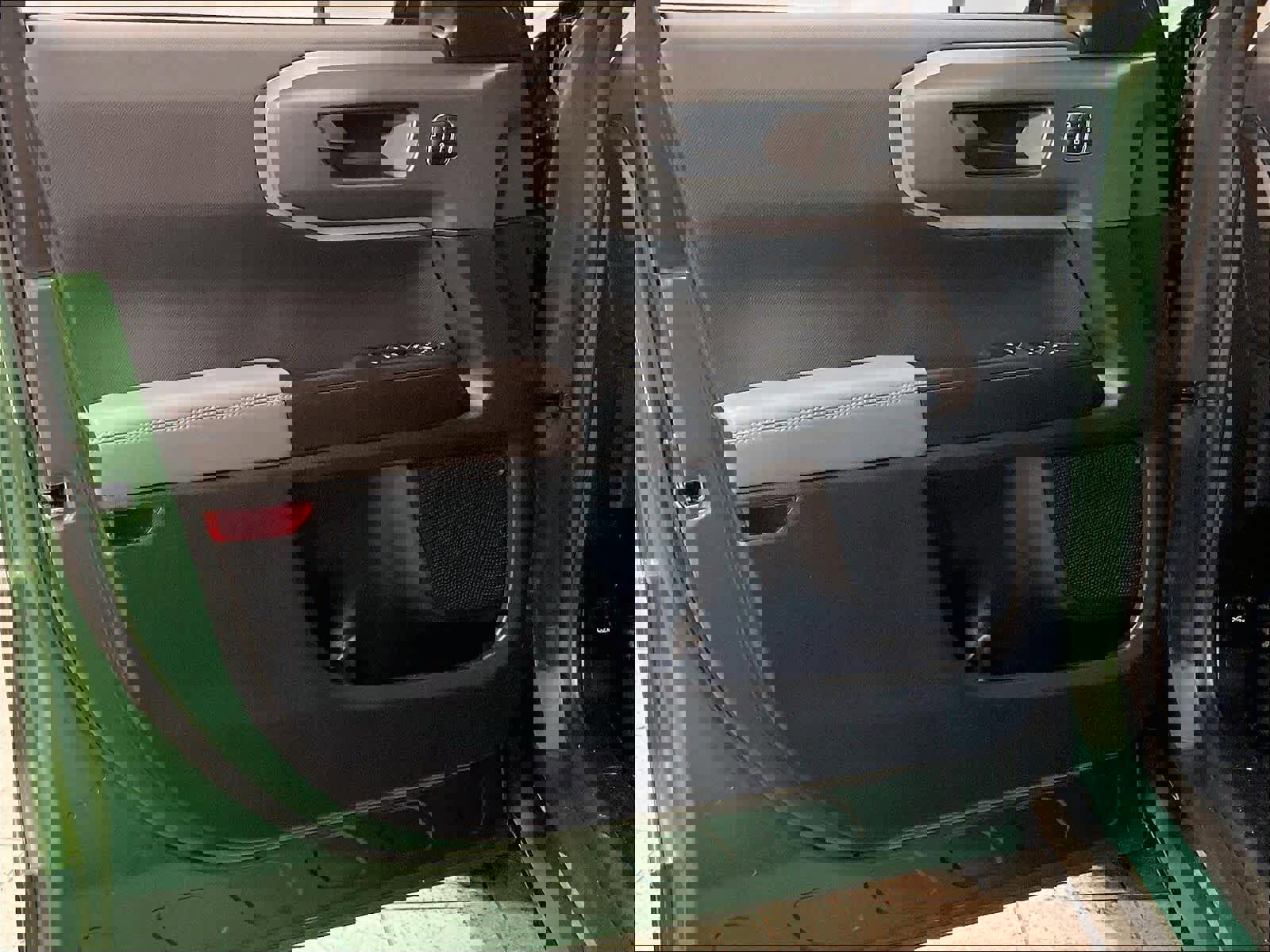 Used 2025 Ford Bronco Sport Badlands image 9