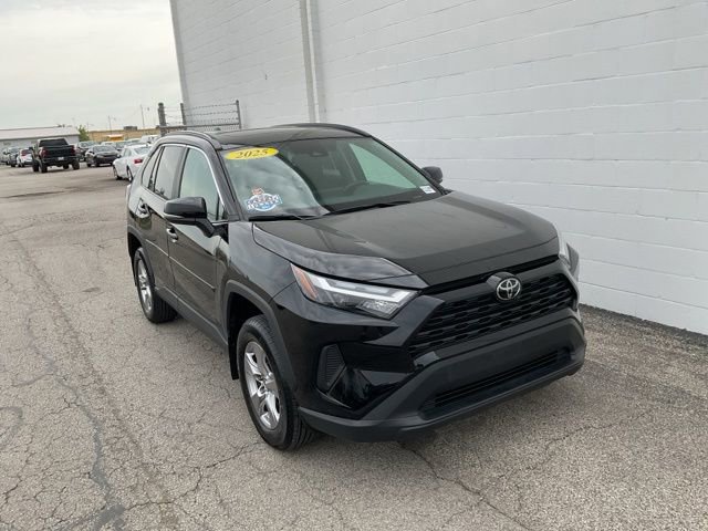 Used 2025 Toyota RAV4 XLE w/ Convenience Package image 1