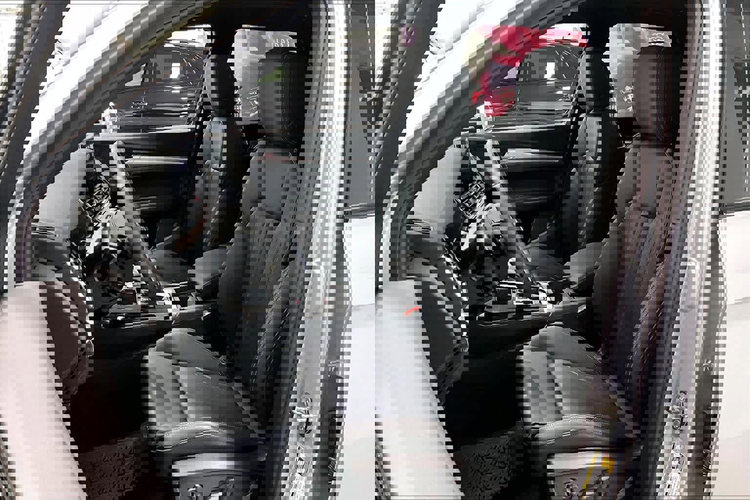 Used 2025 Audi Q5 2.0T Premium image 10