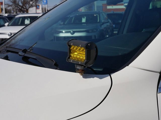 Used 2012 Volkswagen Touareg VR6 image 10