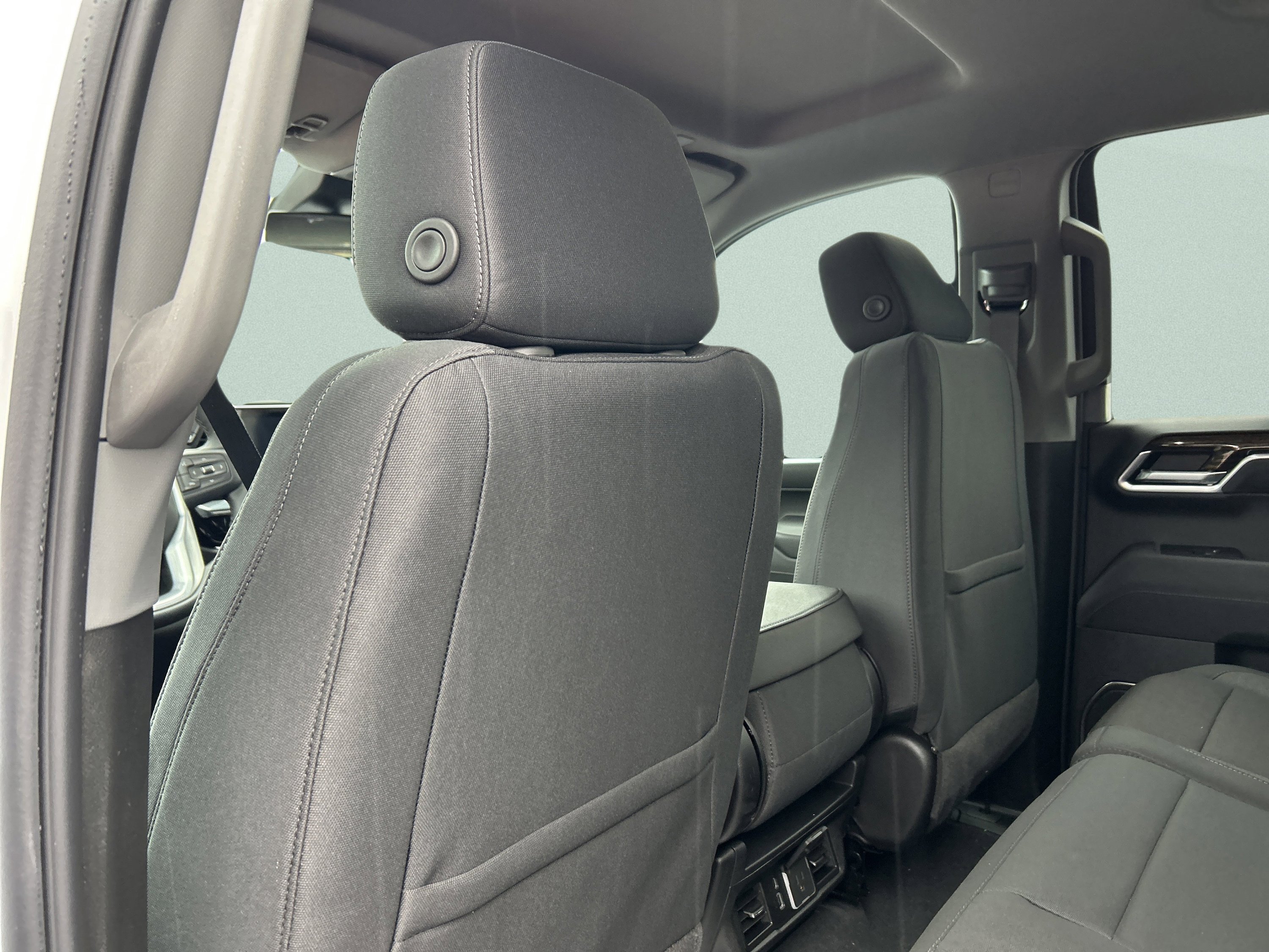 New 2026 GMC Sierra 1500 Elevation image 16