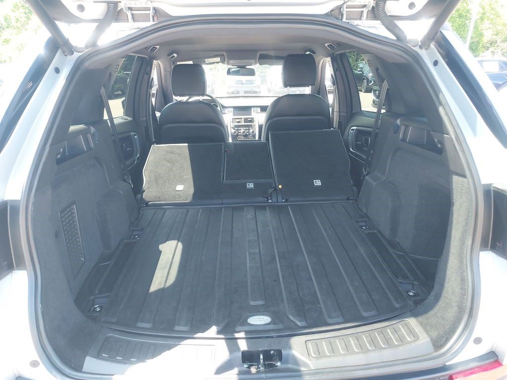 Used 2018 Land Rover Discovery Sport SE AWD/4WD image 39