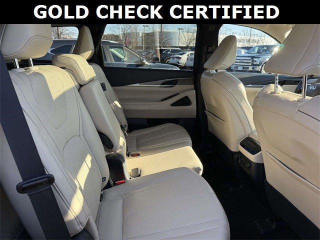 Used 2024 INFINITI QX60 Luxe image 16