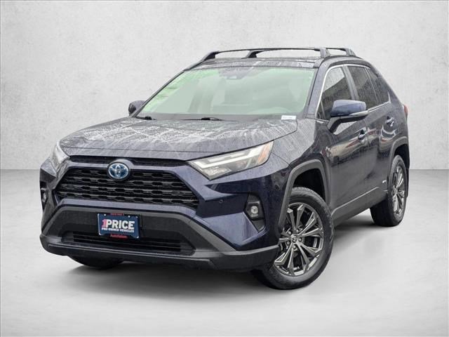Used 2023 Toyota RAV4 XLE Premium image 1