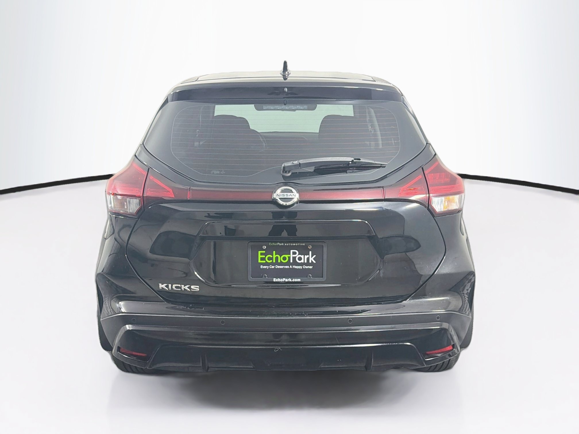 Used 2021 Nissan Kicks S FWD image 7