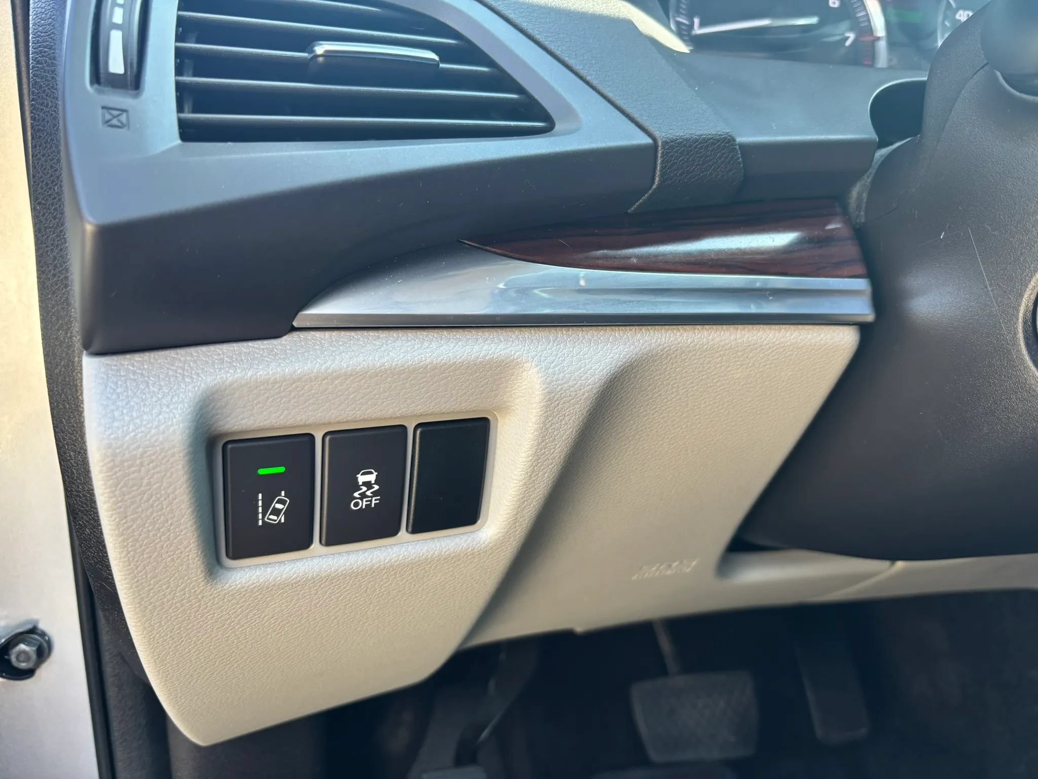 Used 2016 Acura MDX FWD w/ Technology Package image 14