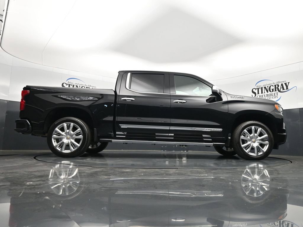 Used 2025 Chevrolet Silverado 1500 High Country w/ High Country Premium Package image 24