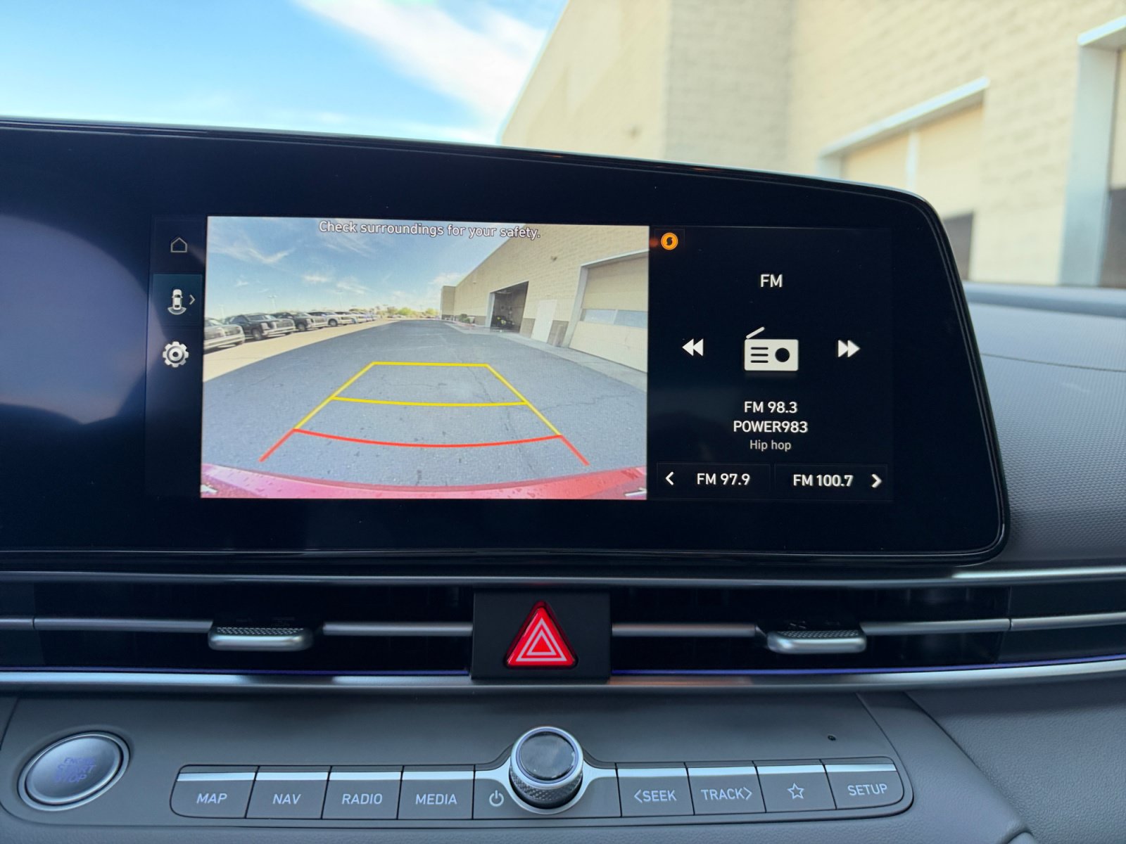 Certified 2025 Hyundai Elantra SEL FWD image 25