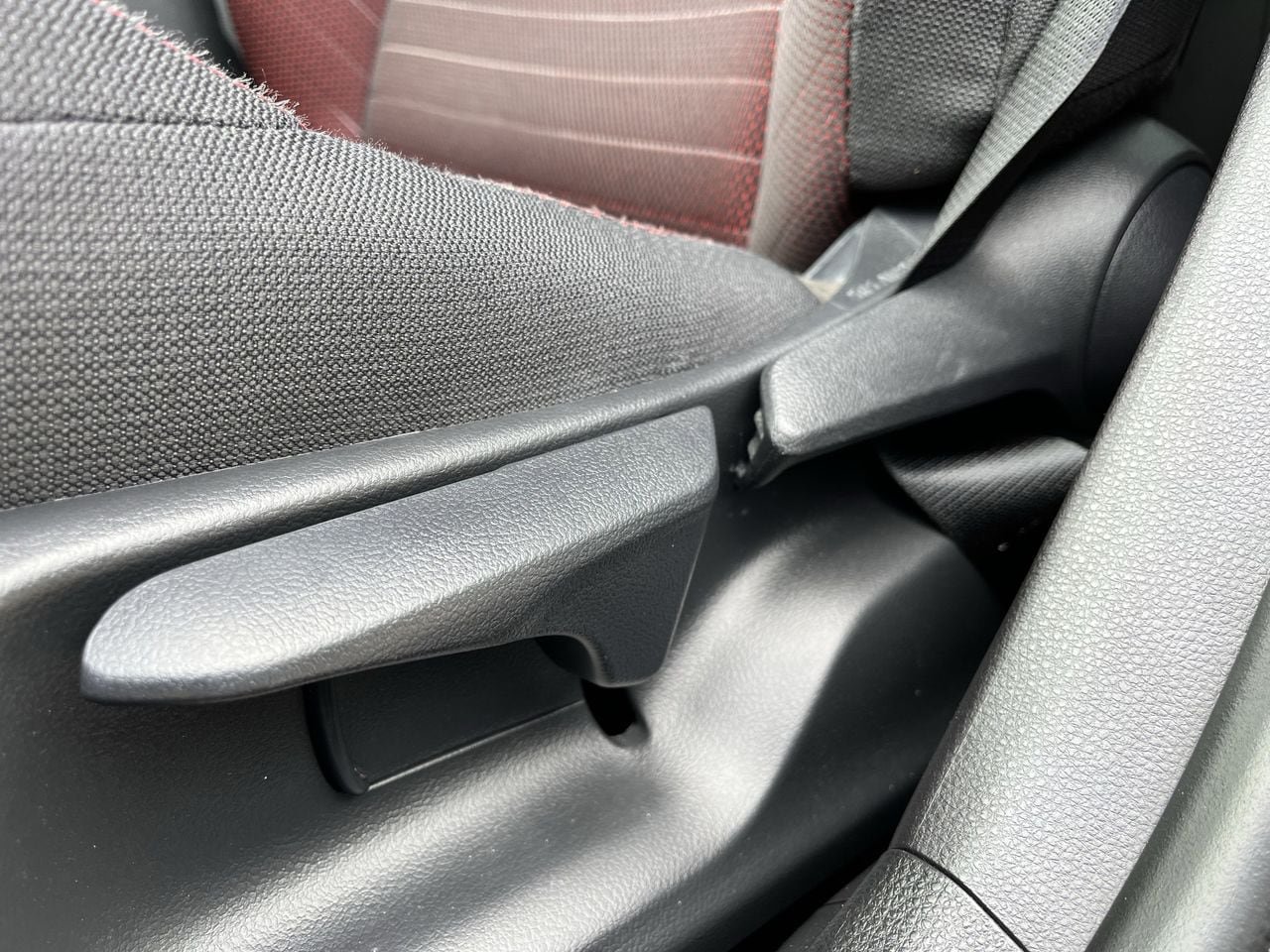 Used 2025 Toyota Corolla SE FWD image 23