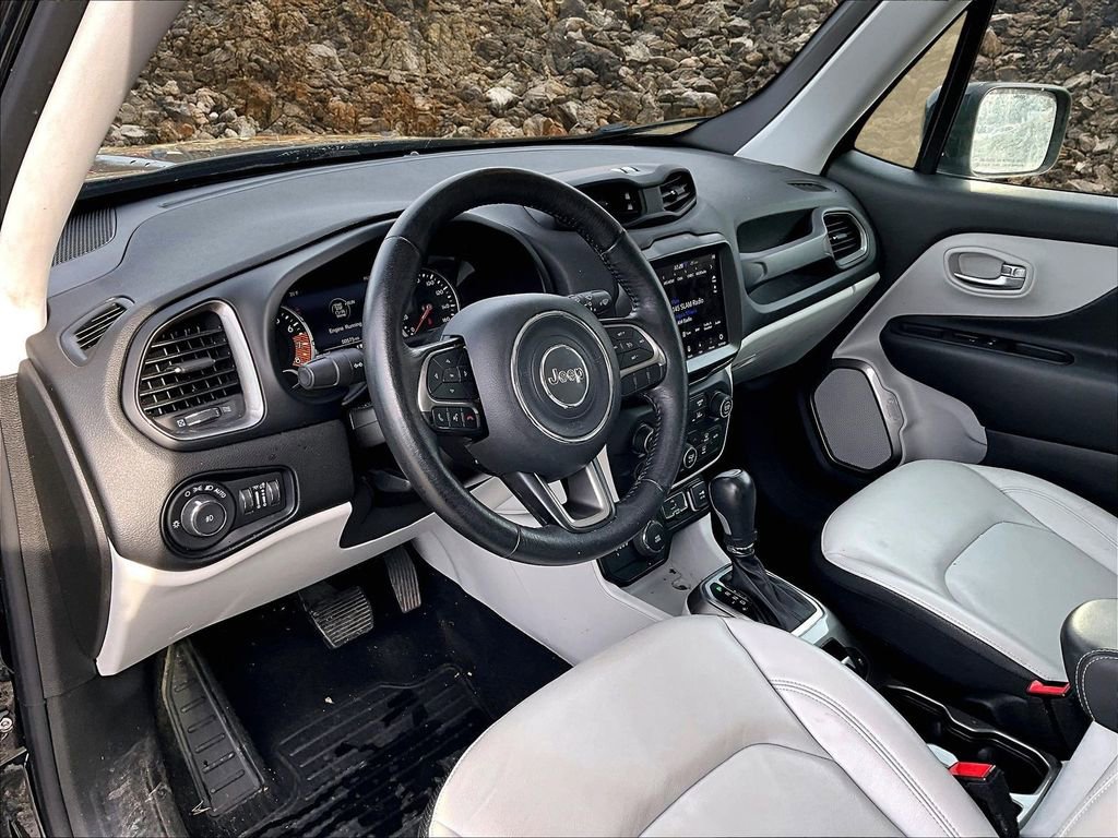 Used 2022 Jeep Renegade Limited w/ Sun, Sound & Wheels Group AWD/4WD image 12