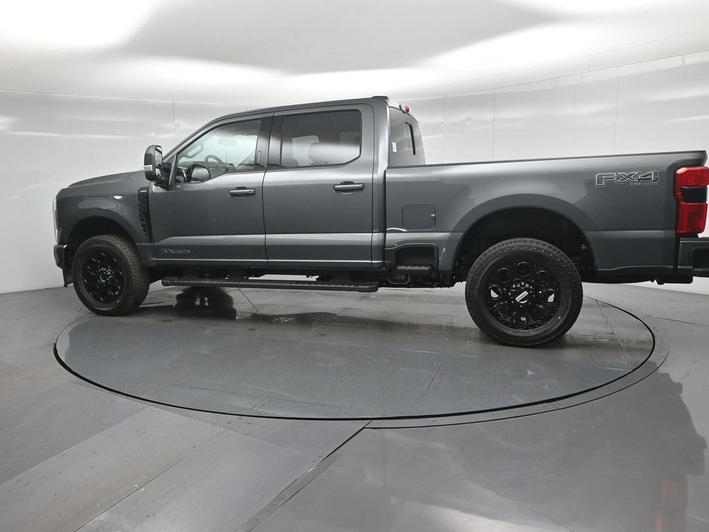 New 2026 Ford F250 Lariat w/ Black Appearance Package AWD/4WD image 6