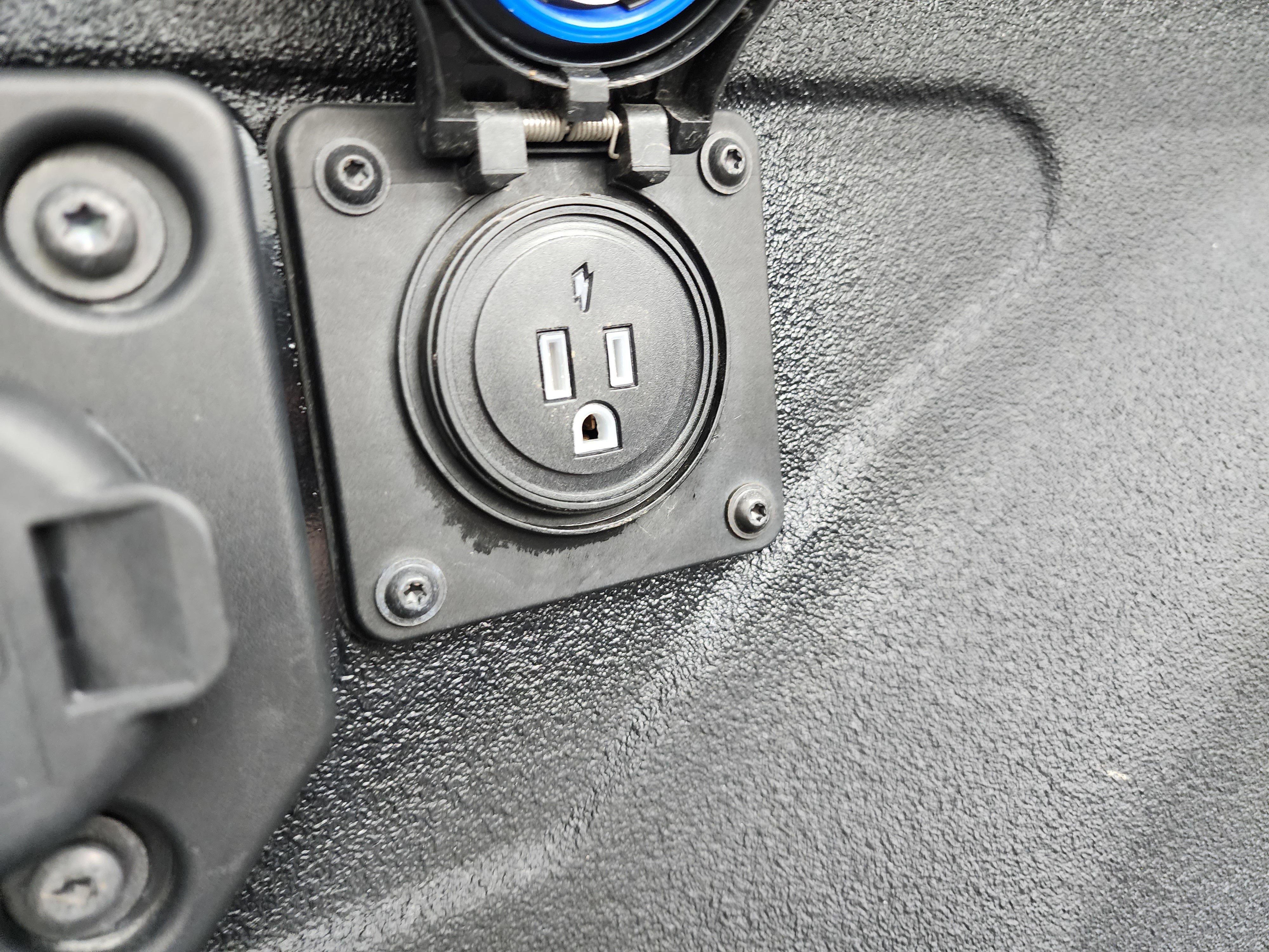 Used 2021 RAM 3500 Laramie image 35