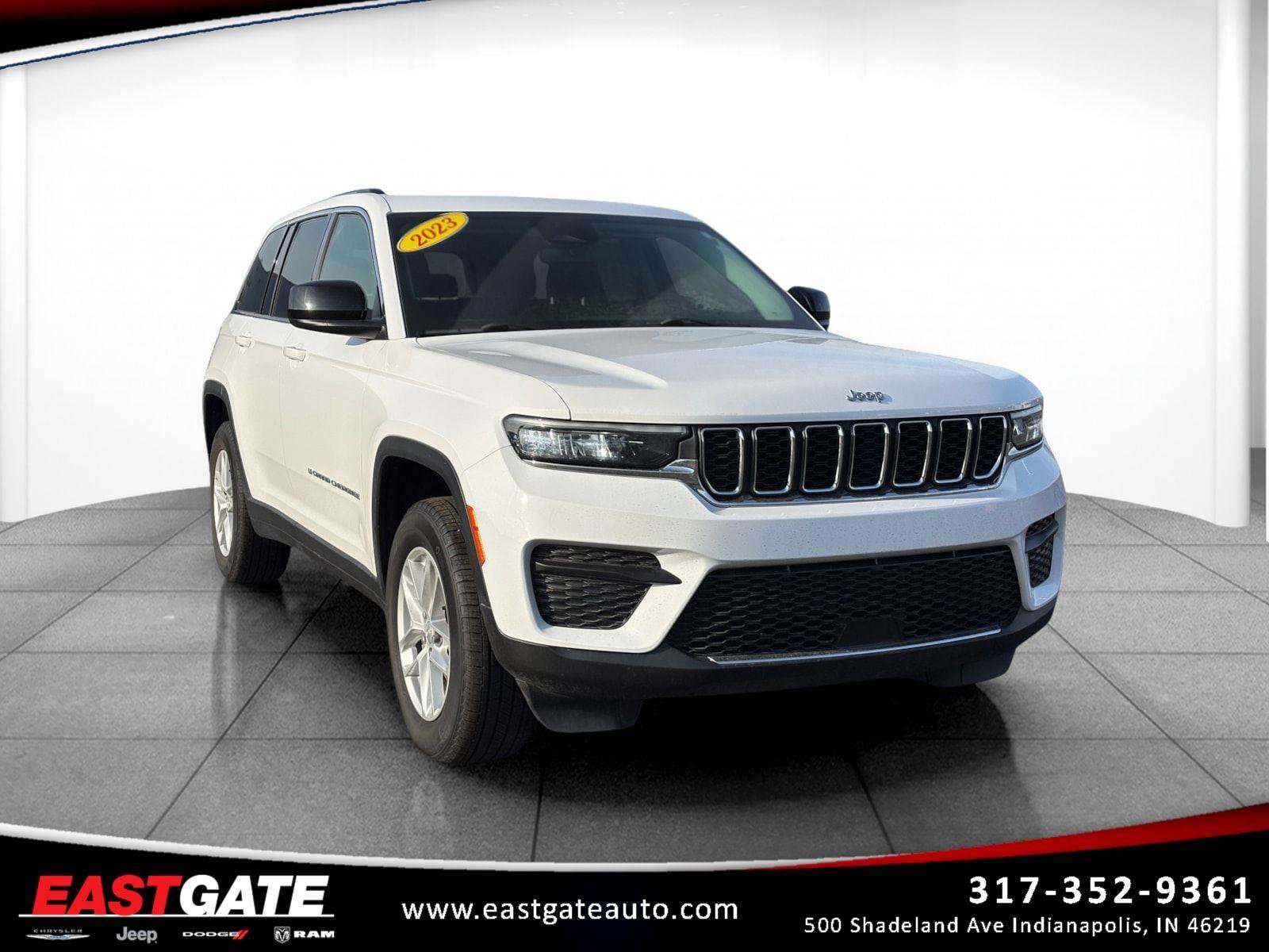 Used 2023 Jeep Grand Cherokee Laredo w/ Luxury Tech Group I image 1
