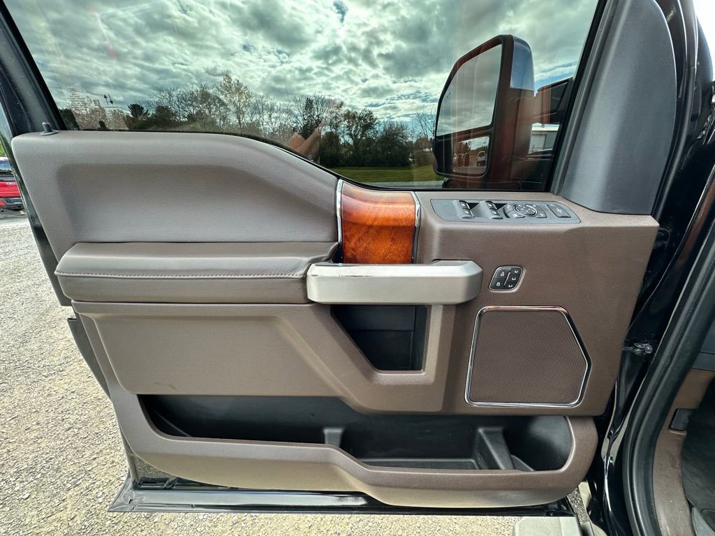 Used 2022 Ford F250 King Ranch w/ Chrome Package image 6