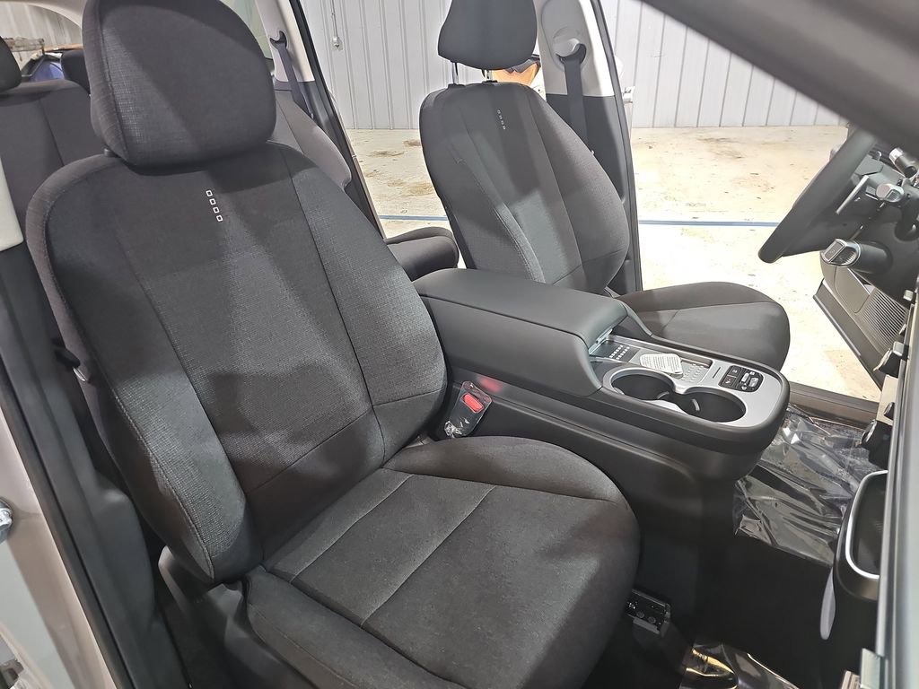 New 2026 Hyundai Ioniq 9 SE w/ Tow & Go Package image 10