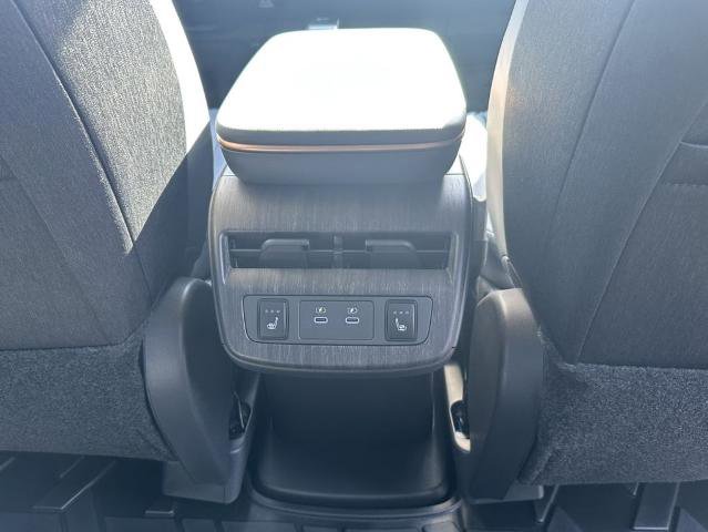Certified 2025 Nissan Ariya Platinum image 22