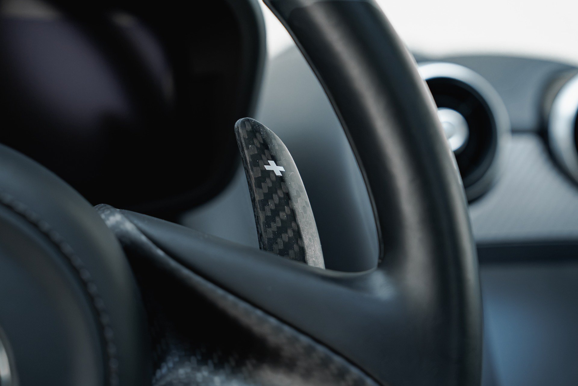Used 2023 McLaren GT RWD image 38