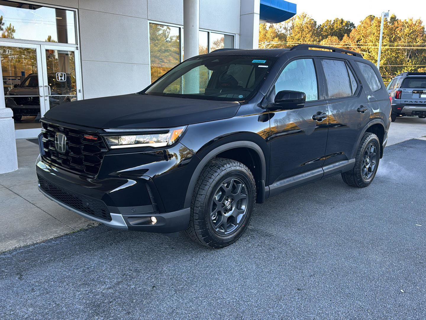 New 2025 Honda Pilot TrailSport