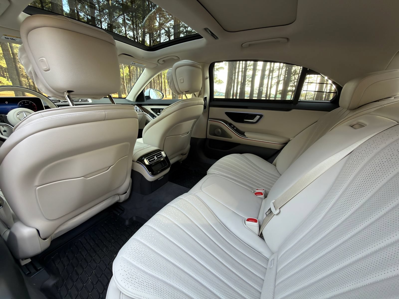 New 2026 Mercedes-Benz S 500 4MATIC image 15