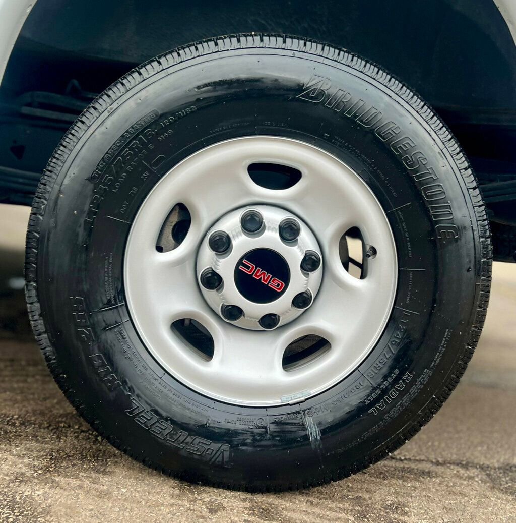 Used 2024 GMC Savana 2500 RWD 2500 135 w/ Driver Convenience Package image 19