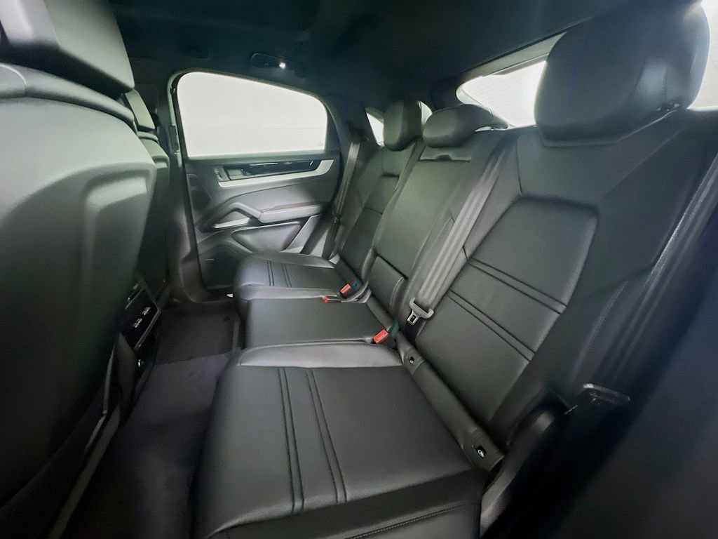 New 2026 Porsche Cayenne Coupe image 24