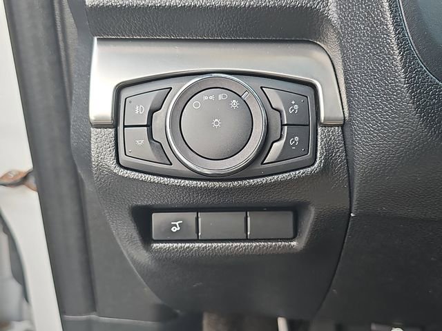 Used 2018 Ford Explorer XLT w/ Equipment Group 202A image 31