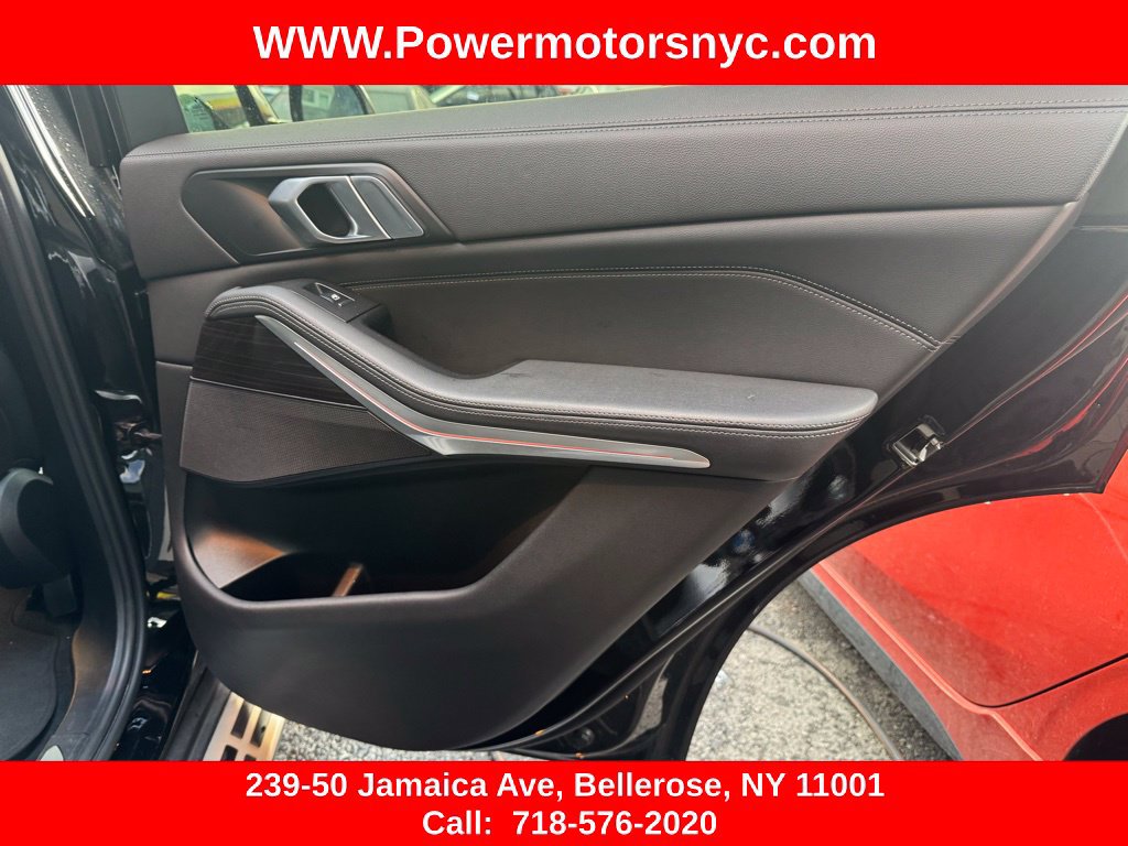 Used 2023 BMW X5 xDrive40i AWD/4WD image 29