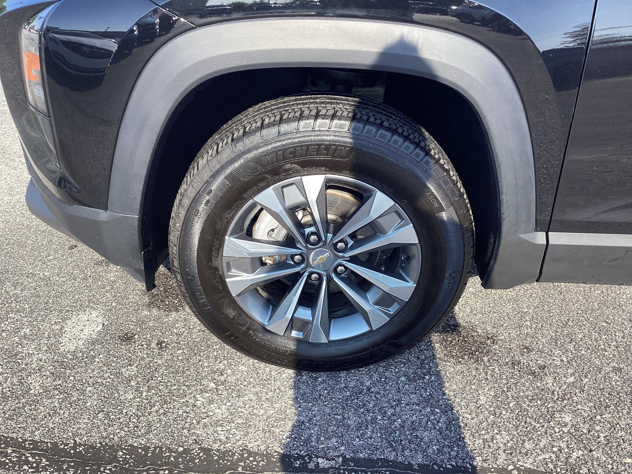 Used 2025 Chevrolet Equinox LT AWD/4WD image 9