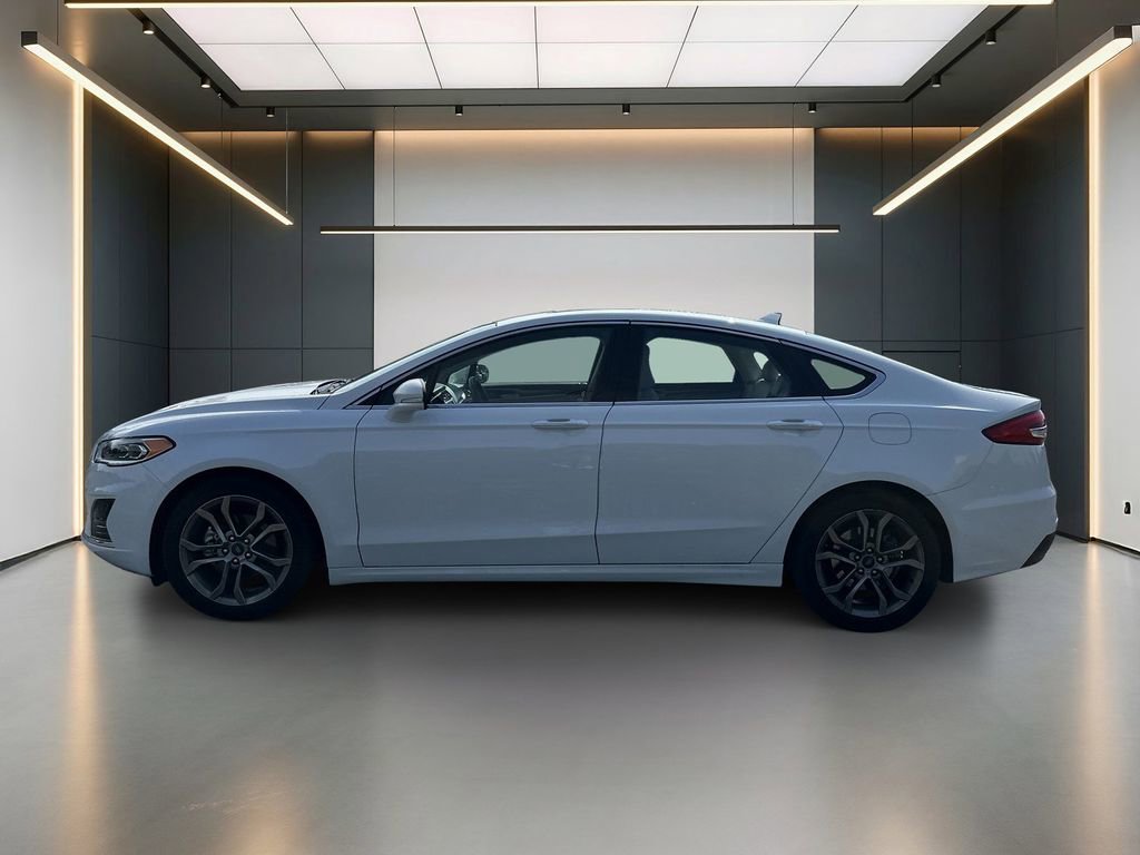 Used 2019 Ford Fusion SEL FWD image 2