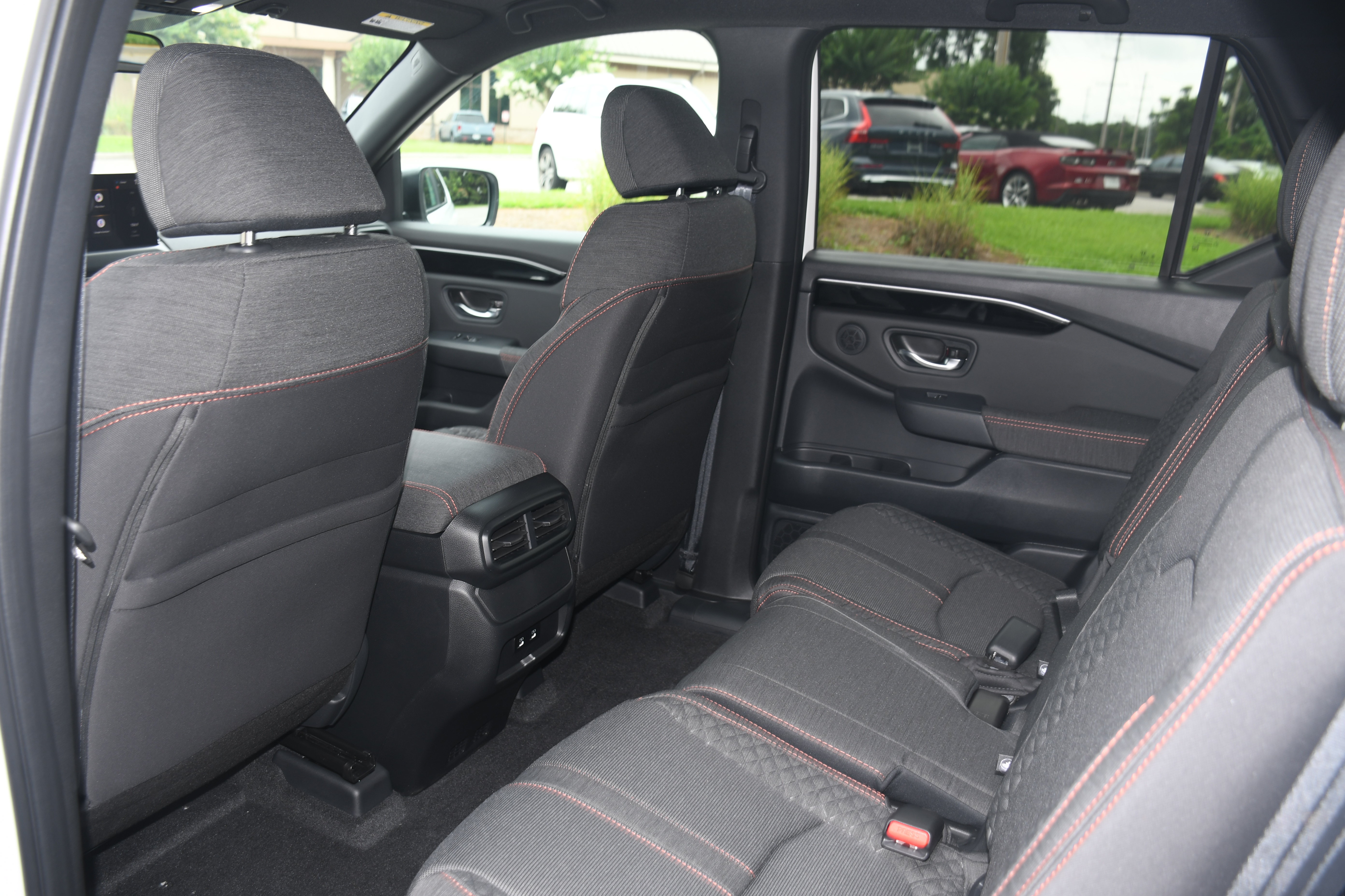 New 2026 Honda Pilot Sport image 8