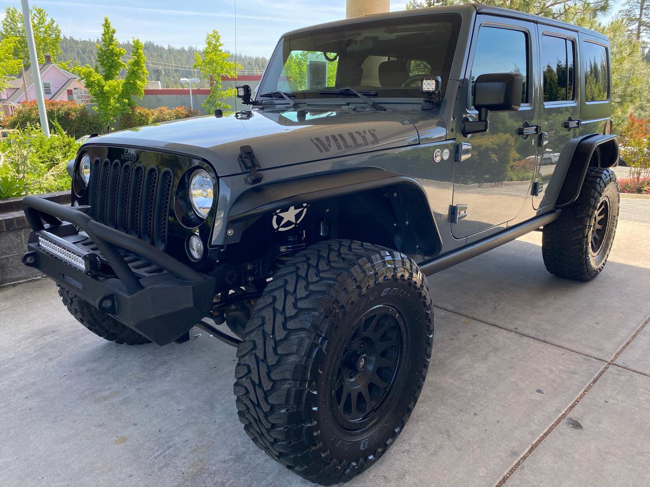 Used 2015 Jeep Wrangler Unlimited Sport AWD/4WD image 2