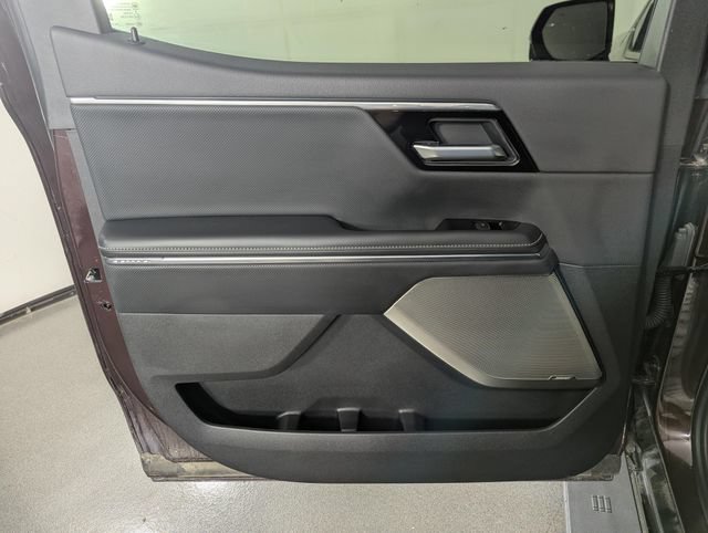 Used 2025 GMC Sierra EV Denali AWD/4WD image 15