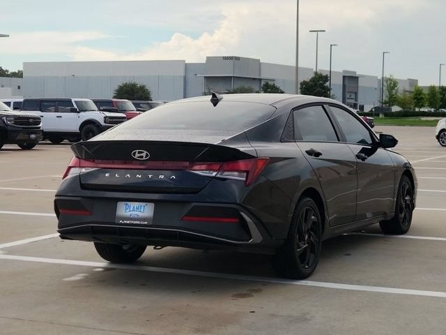 Used 2026 Hyundai Elantra Sport FWD image 5