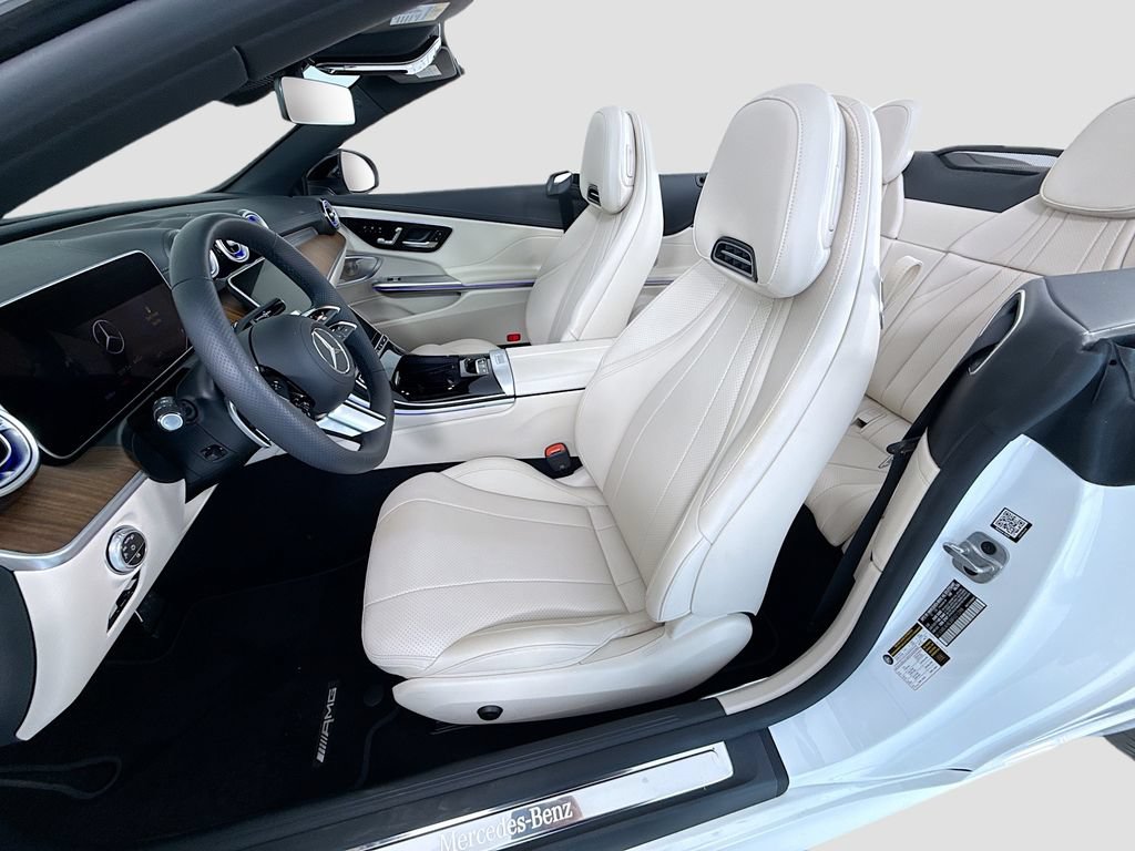 Used 2024 Mercedes-Benz CLE 300 4MATIC Cabriolet image 27