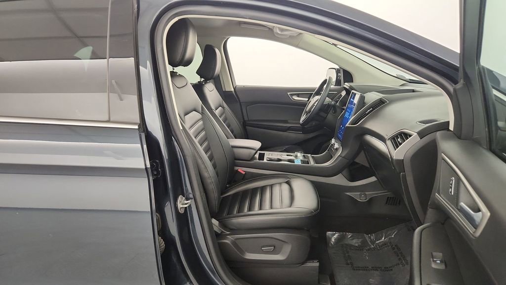 Certified 2022 Ford Edge SEL w/ Convenience Package image 30