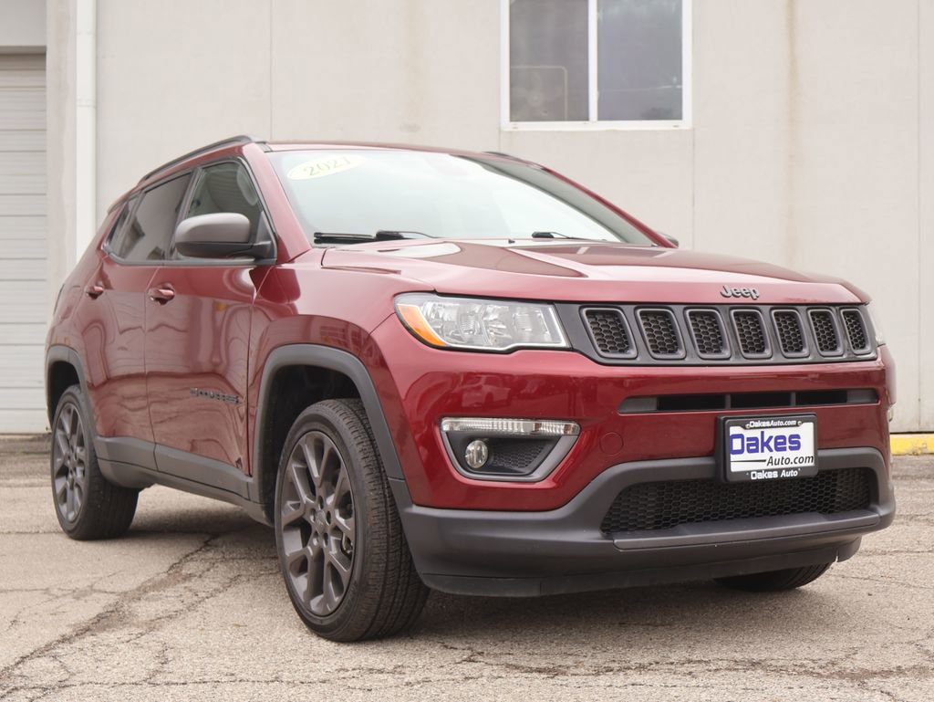 Used 2021 Jeep Compass Latitude AWD/4WD image 1