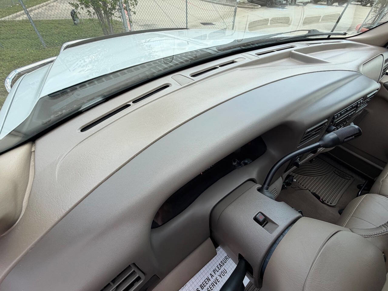 Used 2001 Ford F350 Lariat image 36