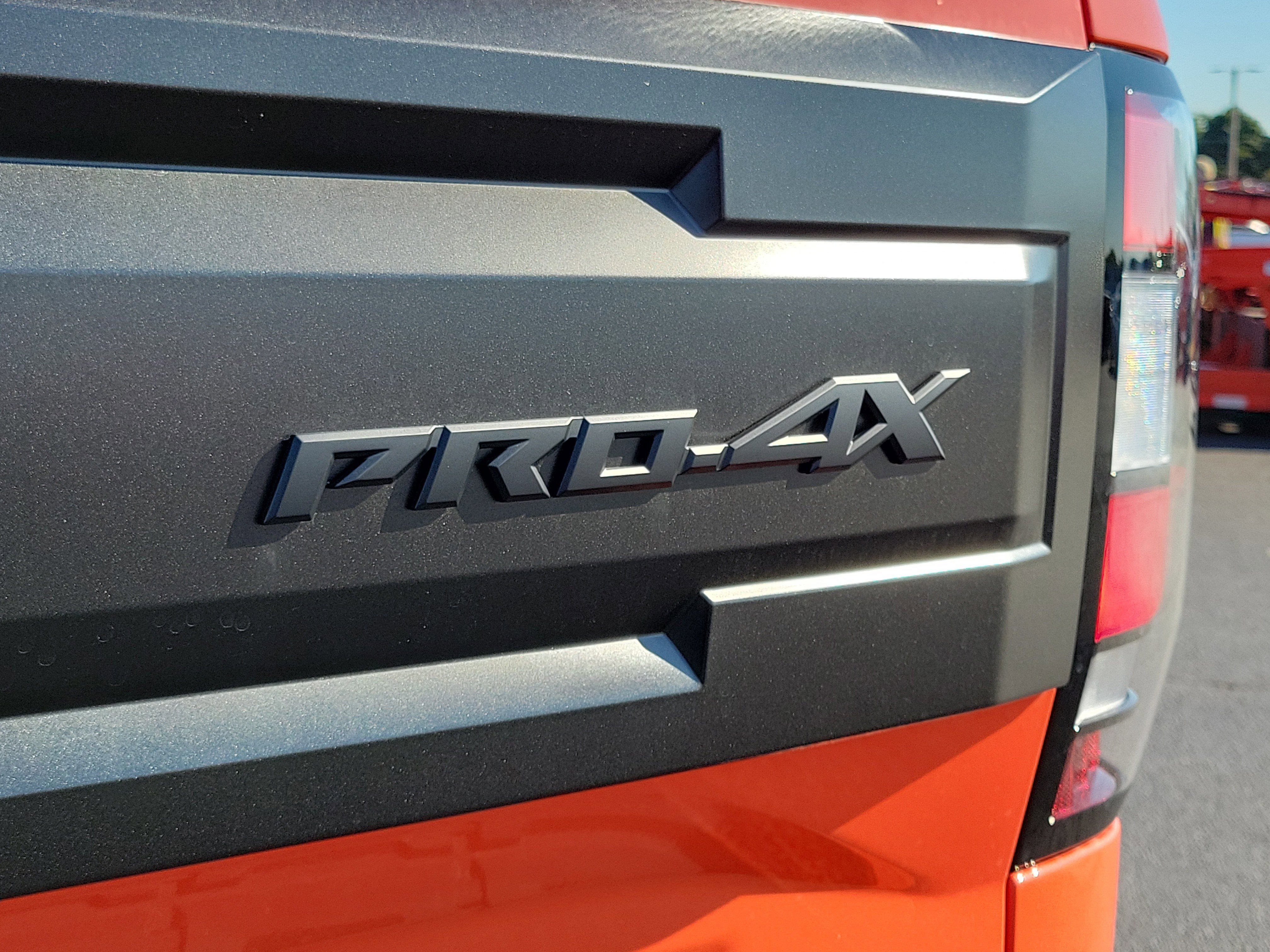 New 2025 Nissan Frontier PRO-4X w/ Interior Protection Package image 7