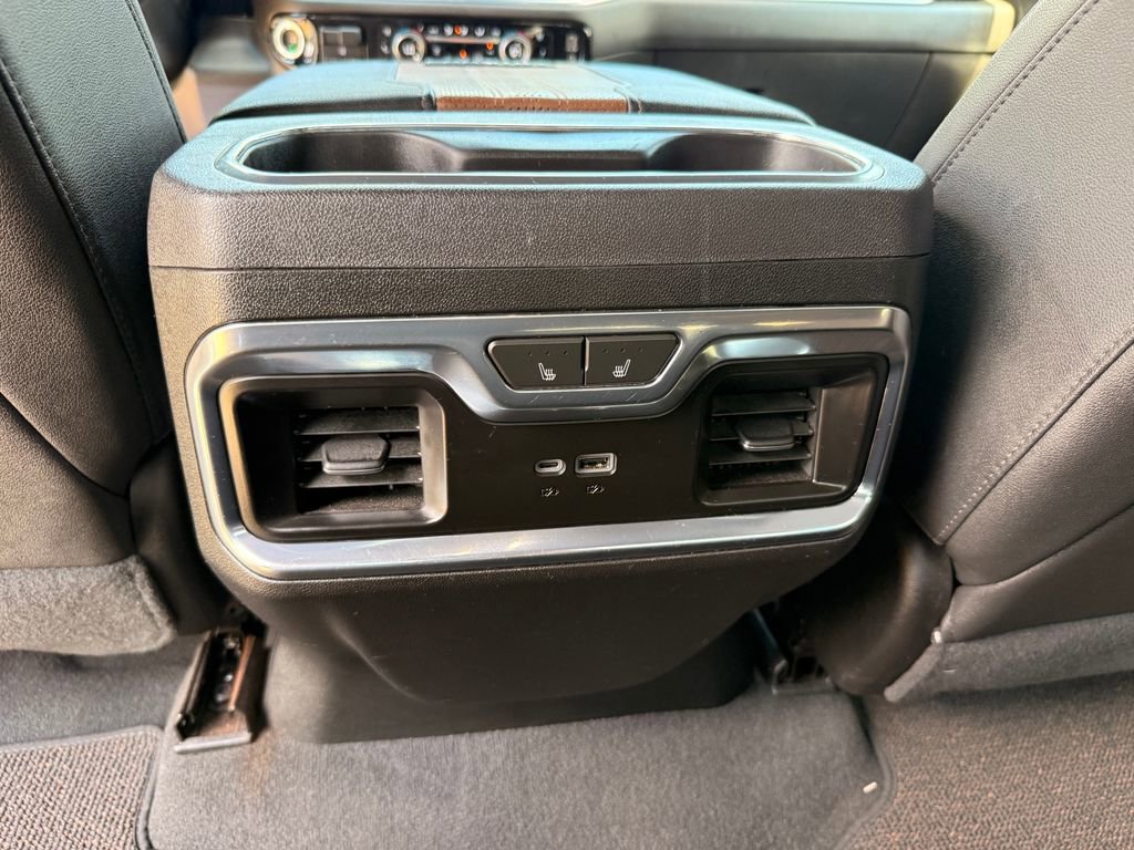 Used 2024 Chevrolet Silverado 2500 High Country w/ Technology Package AWD/4WD image 27