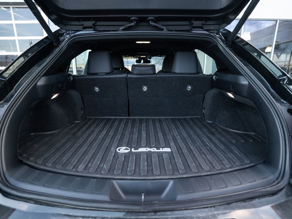 Used 2024 Lexus UX 250h AWD image 38