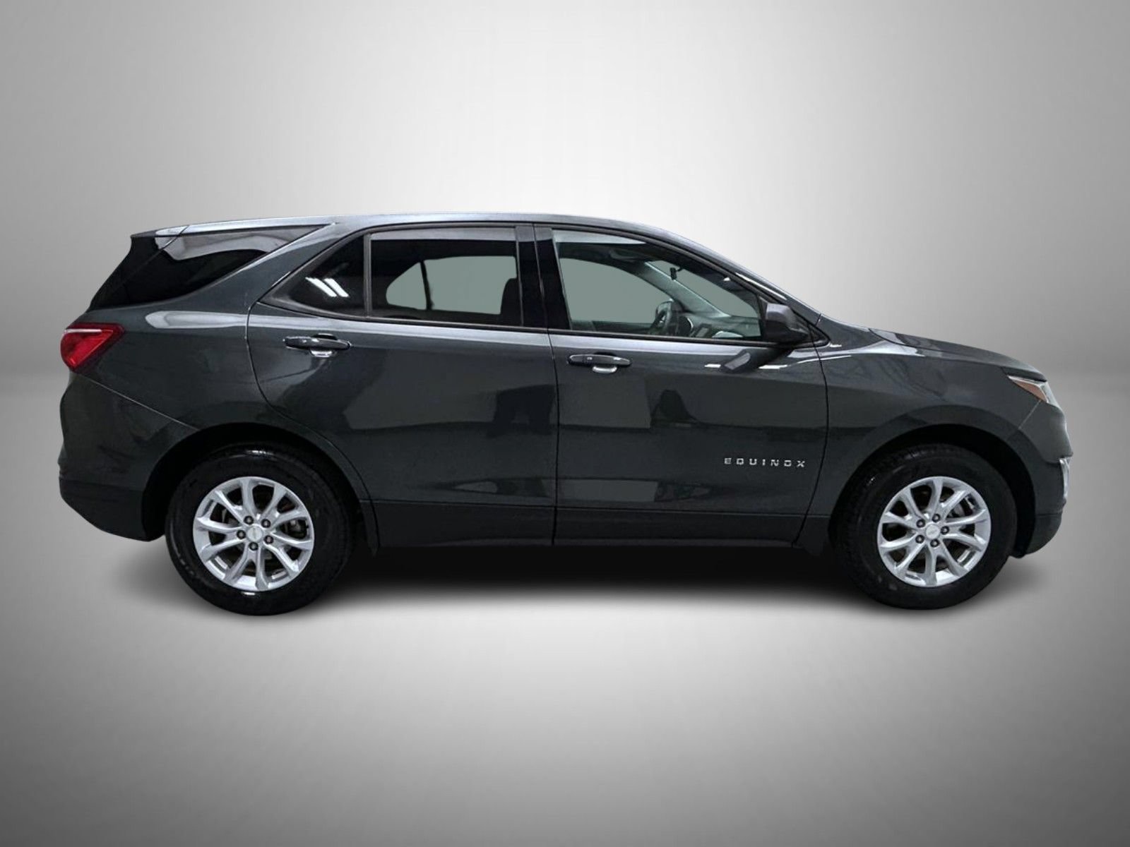 Used 2019 Chevrolet Equinox LS w/ LS Convenience Package AWD/4WD image 4