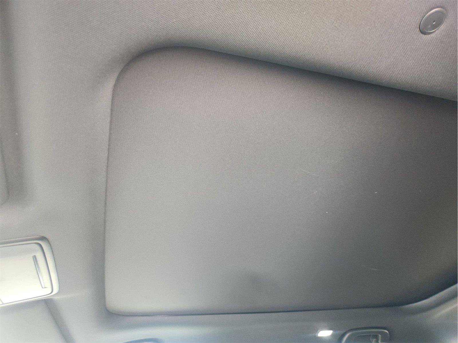 Used 2025 Honda Pilot Black Edition image 19