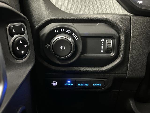 Used 2024 Jeep Wrangler Unlimited image 22
