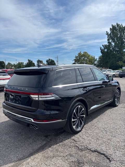 New 2026 Lincoln Aviator Reserve AWD/4WD image 8