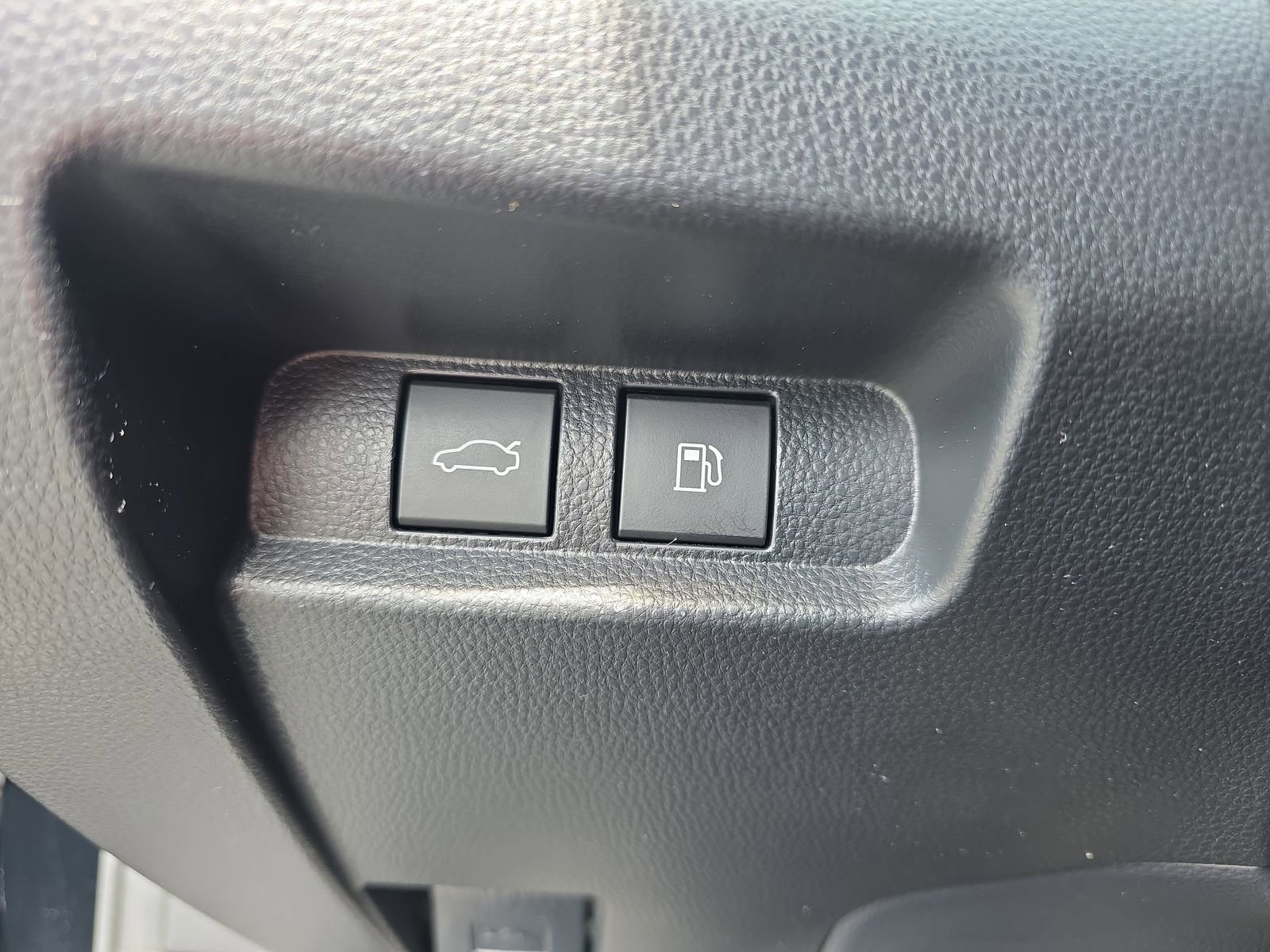 Used 2023 Toyota Crown XLE image 25