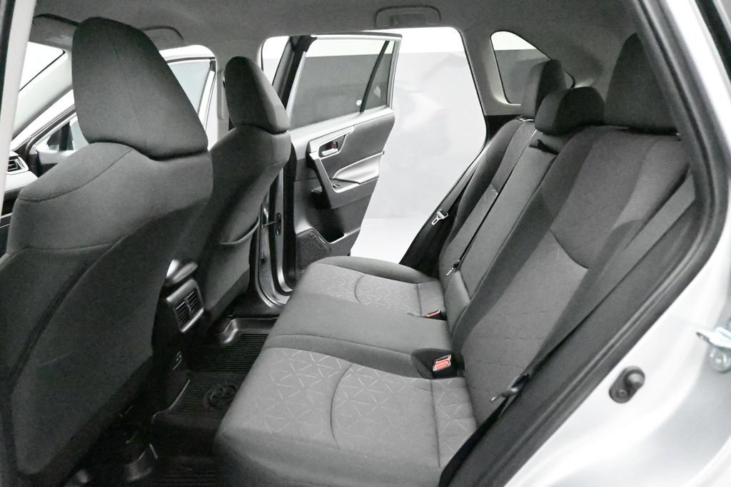 Used 2023 Toyota RAV4 XLE AWD/4WD image 21
