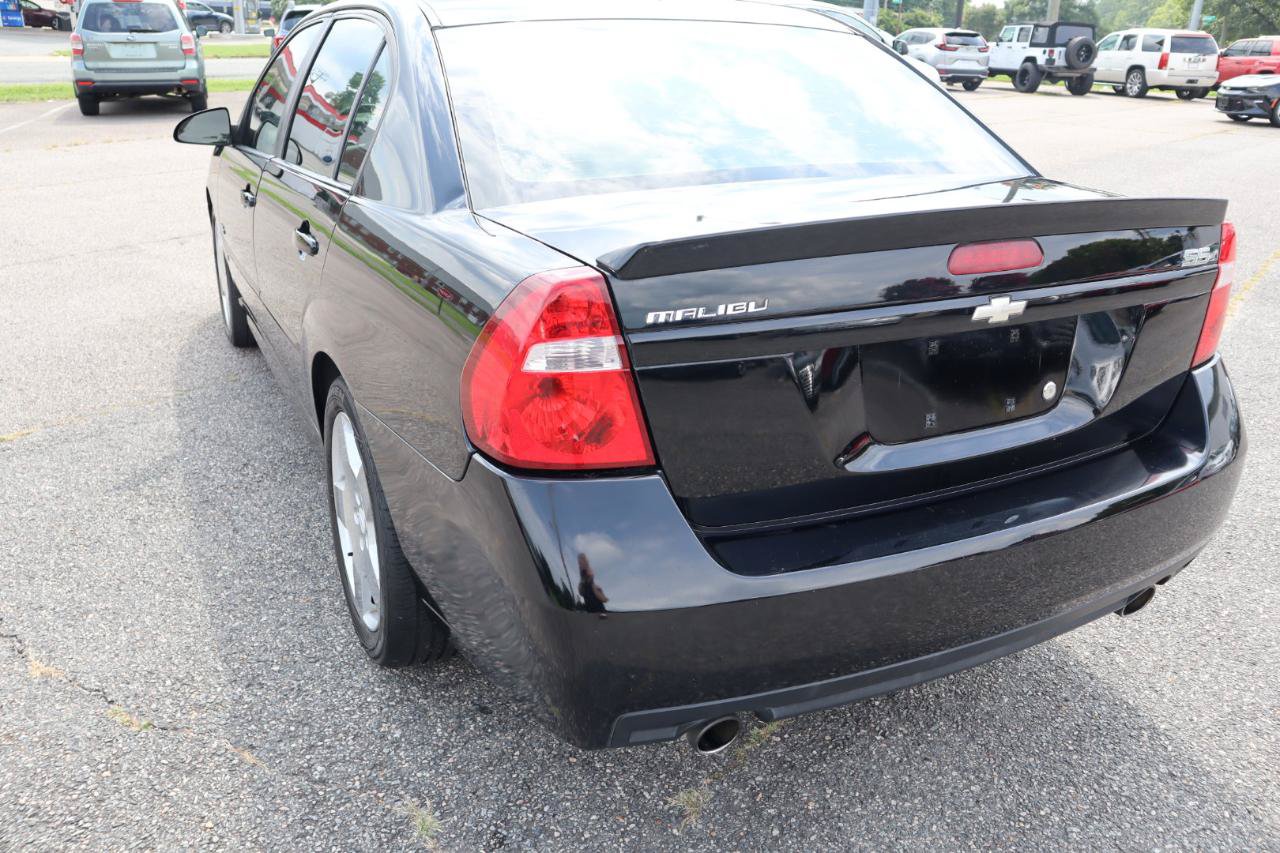 Used 2007 Chevrolet Malibu SS FWD image 4